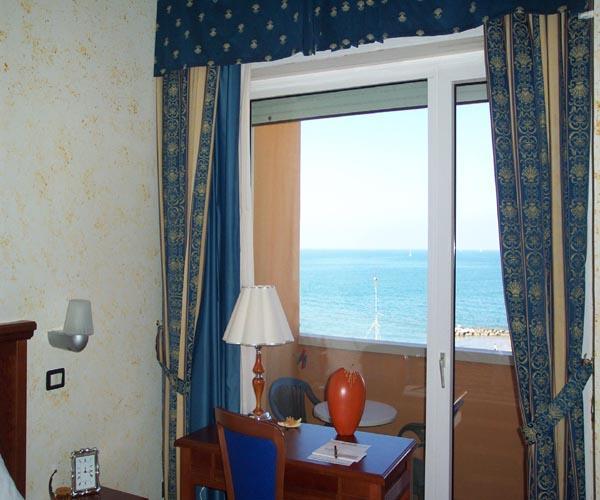 Alexander Hotel Rímini